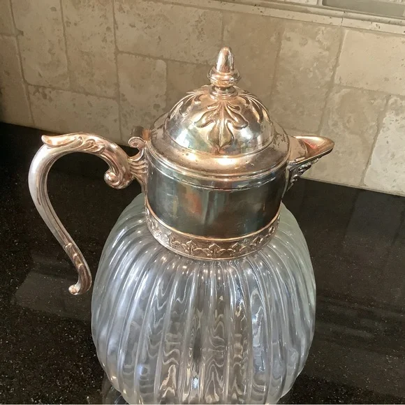 VINTAGE GLASS WATER PITCHER MADE IN ITALY ( No Other Markings)